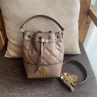 ราคา 2023 new Tory Burch Willa Series Sheepskin Rhombus Mini Bucket Bag Handbag Shoulder Bag Messenger Bag (20015818992)