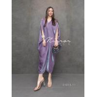 ราคา เดรสดีไซน์เก๋ ทรงโคร่งๆ คอวีไหล่เว้า ใส่ออกงานสวยสง่า เนื้อผ้าสวยเล่นแสงดี มีความเหลือบๆประกาย ใส่แล้วผ่องมีออร่า เหมาะกับสาวทุกไซส์ ใส่สบายสุดๆ ใส่ออกงานเริ่ด ตอบโจทย์ทุกโอกาส หรูหราทุกสี 5สี ครีม ส้