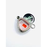 ราคา กรอบพระงานสแตนเลส 42 ใส่พระปิดตาขนาด2x2 3 ได้ไม่เกิน2มิล ไม่ลอกไม่ดำ 1ชุดมีห่วงมียางรองให้พร้อมใส่ (14607749605)