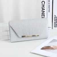 ราคา กระเป๋าครัทช์ กระเป๋าราตรี กระเป๋าออกงาน กระเป๋าถือ กระเป๋าสายโซ่ (21138983902)