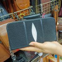 ราคา Leather Best Style กระเป๋าสตางค์ หนังปลากระเบนแท้ซิปรอบใบยาวใส่6ช่องใส่บัตร 8ช่องมีช่องซิปใส่เหรียญ1ช่อง ขนาด20X10X2 5cm รุ่น BKB003L (21215358280)