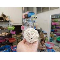 ราคา ลูกบอลหวายสำหรับสัตว์เลี้ยง ปลอดสารเคมี ของเล่นนกแก้ว หนูแฮมเตอร์ กระรอก แกสบี้ กระต่าย ของเล่นสัตว์เล็ก (20201639916)