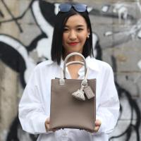 ราคา Prime กระเป๋าสะพายหนังเทียม สีเทา น้ำตาล THEOREM (4113258864)