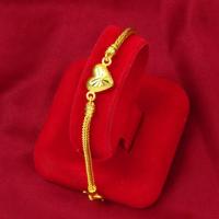 ราคา ไม่ลอก ไม่ดำ สร้อยข้อมือ สร้อยข้อมือหุ้มทอง ลายสี่เสา คั่นหัวใจ หนัก1บาท ยาว7นิ้ว งานชุบเศษทองแท้ ผลิตโดยช่างฝีมือเยาวราช (17447763113)