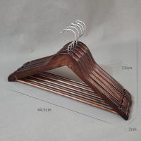 ราคา ร้านขายเสื้อผ้าโรงแรมราวแขวนผ้าไม้ทึบชั้นวางกางเกงชุดครอบครัวจัดเก็บอย่างราบรื่นราวแขวนผ้าชั้นแขวนผ้าไม้อบแห้ง RackXining (19540173430)