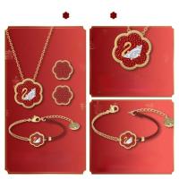 ราคา Swarovski FLOWER OF FORTUNE Necklace Bracelet Earrings Womens Set Gift (19756671452)