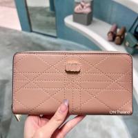 ราคา กระเป๋าสตางค์LYN รุ่น PRIVE CRISP LONG WALLET (18515995332)