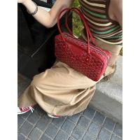 ราคา GOYARD 2023ของผู้หญิงกระเป๋าถือรองใต้วงแขนสไตล์ตะวันตกแบบย้อนยุคสีแดงกระเป๋าบอสตันระดับไฮเอนด์ (20702889369)