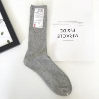 ราคา 2023แท้ UNIQLO 5 Uniqlo เพิ่มประสิทธิภาพของสำหรับทั้งหญิงและชายสองถุงเท้าถักและสีขาวถุงน่องผ้าไหม Ins นักเรียนคู่ถุงเท้ากีฬาถุงเท้ากองนำเข้าจากญี่ปุ่น (20153360987)