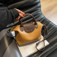 ราคา ARN กระเป๋าทรง British Tote ใบใหญ่ จุของได้เยอะ เก็บเอกสาร iPadได้ วัสดุทำจากผ้า Oxford เกรดพรีเมี่ยม พื้นกระเป๋าเสริมฐาน แข็งแรง อยู่ทรง (20899935222)