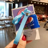 ราคา MING1996 อุปกรณ์เสริมสำหรับคู่รัก บุคลิกภาพ ของขวัญเล็ก ๆ น้อย ๆ พวงกุญแจ จี้ ของขวัญชิ้นเล็ก เครื่องประดับกระเป๋าเป้สะพายหลัง พวงกุญแจกระป๋องโค้ก พวงกุญแจรถ ขวดโค้ก (20383068574)