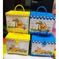 ราคา กระเป๋าสานพลาสติกลายโดเรม่อนแบบฝาปิดขนาด15 19 16 (19534061944)