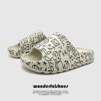 ราคา POLOBAGSHOP กราฟฟิตีทาสีรองเท้าแตะปากปลาหญิงด้านล่างหนาฤดูร้อนสไตล์ใหม่ SpongeBob SquarePants Sesame Street รองเท้าแตะลายคู่ (11986721589)