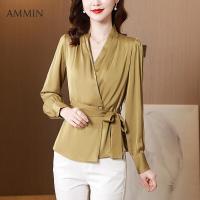 ราคา AMMIN เสื้อเชิ้ตแขนยาวผ้าชีฟองผูกโบว์คอวีไขว้สำหรับผู้หญิงเสื้อซาตินระดับไฮเอนด์สไตล์เกาหลีสีทึบเรียบง่ายเสื้อสตรีหรูหราฤดูใบไม้ร่วงปี2023 (20727534884)