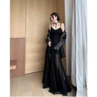 ราคา ชุดเดรสราตรีหน้าร้อน2023ใหม่กระโปรงสง่างามแฟชั่นกระโปรงยาวยาวเซ็กซี่แบบฝรั่งเศสลื่นสีดำสำหรับงานปาร์ตี้เต้นรำ (19700710020)