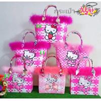 ราคา กระเป๋าสานพลาสติกลายคิตตี้และน้องแมวไซส์M กว้าง 10 ยาว 26 สูง 22 ซ ม งายสวยน่ารักมาก (9573271370)