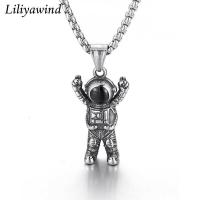 ราคา Liliyawind สไตล์เกาหลีบุคลิกภาพ Multicolor ไทเทเนียมเหล็กนักบินอวกาศจี้สร้อยคอสำหรับผู้ชายเครื่องประดับ A1N (16270288501)