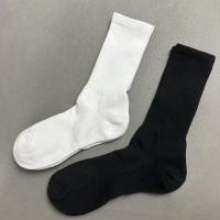 ราคา สองคู่แท้สไตล์ญี่ปุ่น 7 UNIQLO UNIQLO ผ้าเช็ดตัวหนาในด้านล่างสูงสีดำและสีขาวถุงเท้าผ้าฝ้ายการเคลื่อนไหวบาสเก็ตบอล (20153389935)