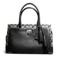 ราคา กระเป๋าถือ COACH แท้ รุ่นหรูจาก Shop ผ้าลาย Signature และหนังแท้ สวยมาก สะพายไหล่ได้ COACH 25371 CHELSEA SIGNATURE CARRYALL (12060202251)