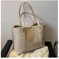 ราคา TroubleMaker กระเป๋าสะพายข้าง กระเป๋าแฟชั่น กระเป๋ าถือผู้หญิง ใส่เดินทา ธรรมดา TM23022213 (17799913985)