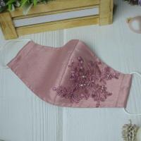 ราคา แมส แมสผ้าไหม ปักลูกไม้ ติดเพชร สีชมพูกะปิ แมสปิดปาก แมสปิดจมูก ผ้าปิดจมูก ผ้าปิดปาก mask กรอง3ชั้น มีช่องสอดแผ่นกรอง บริการเก็บเงินปลายทาง (16004681877)