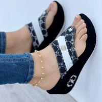 ราคา รองเท้าแตะรองเท้าแตะชายหาดรองเท้าแตะมีส้นขนาดใหญ่สำหรับฤดูร้อน2023สินค้าจากต่างประเทศไม่ขึ้นกับคุณภาพสูง (20594231385)