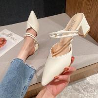 ราคา รองเท้าส้นสูง หัวแหลม สายคาด รัดส้น หนังPUสวย คุณภาพดี นุ่มมาก รองเท้าส้นสูง หัวเเหลม แบบรัดส้น สูง1 2นิ้ว (20166004396)