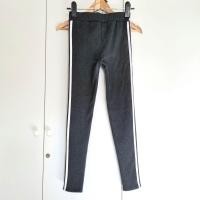ราคา กางเกงขายาวสกินนี่ผ้ายืด สีเทาเข้ม แถบขาว กางเกงทำงาน มือสอง (12832652286)