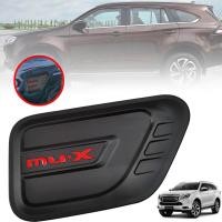 ราคา ครอบฝาถังน้ำมัน กันรอยฝาถัง ฝาถังน้ำมัน รุ่น อีซูซุ มิวเอ็กซ์ ISUZU MU X MUX ปี 2020 สีดำด้าน โลโก้แดง 1 ชิ้น (6205880195)