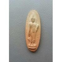 ราคา พระลีลา 25 ศตวรรษ เนื้อดิน 2 สี ปี 2500 มี 4 เดือย สภาพสวย ค่ะ (16828221867)