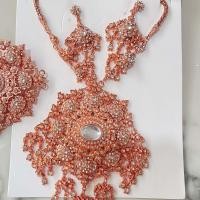 ราคา vintage jewelry เครื่องประดับไทย เครื่องประดับชุดไทย พลอยเทียมสร้อยคอ สร้อยคอจี้ ชุดสูทสีทอง ต่างหู หัวเข็มขัด สีแดง (20966304184)