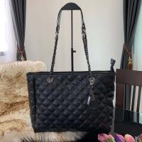 ราคา GUESS กระเป๋าสะพายหนงนิ่มลายตาราง Size 32 x 26 x 8 5 Cm Outlet แท้ 100 (7715464141)
