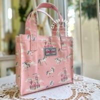 ราคา แบบใหม่มาแล้วค่ะ Cath Kidston S Bookbag Oilcloth Mini Open Top Handle Bag (18877566400)