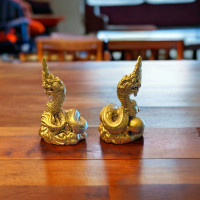 ราคา รูปหล่อพญานาค เนื้อเรซิ่น เทวรูป พญานาค นาคราช ปู่นาคา วัสดุทองเหลือง สูง 2 7 นิ้ว สีทอง (20657822223)