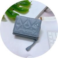 ราคา 1211 3พับ กระเป๋าสตางค์ 3 พับ ช่องซิปรอบขนาด 8x11 cm (19134286000)