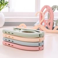 ราคา ไม้แขวนเสื้อพับได้ ไม้แขวน พับได้ คละสี ขนาดพกพา สีพาสเทล (19674785591)