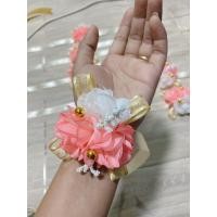 ราคา ดอกไม้ผูกข้อมือ ดอกไม้เพื่อนเจ้าสาว (13928040265)