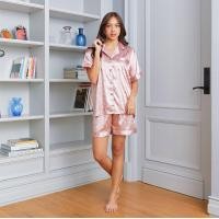 ราคา ชุดนอน Vana ลาย Pink rabbit ผ้าซาติน (7787467620)