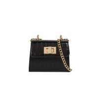 ราคา AIIZ เอ ทู แซด กระเป๋าสะพายไหล่ Crossbody Pouch (21073228046)