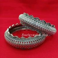 ราคา กำไลข้อมือ สีเงินรมดำ เครื่องประดับล้านนา ราคาต่อ 1 วง มีหลายลายให้เลือก (14366333550)