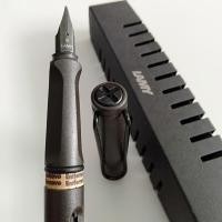 ราคา LAMY Safari Fountain Pen 2020 Special Edition 4 Nib EF F M B Matte Black (16816964761)