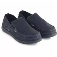 ราคา New In Crocs Santa Cruz Walu รองเท้าผ้าใบ crocs รองเท้าผ้าใบผู้ชาย crocs men รองเท้าเผื่อสุขภาพผช รองเท้า slip on crocs รองเท้าผู้ชาย รองเท้าผ้าใบชาย (20266135578)