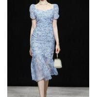 ราคา เดรสผู้หญิง สีฟ้า เข้ารูป มิดิ แขนสั้น คอเหลี่ยม ผ้าชีฟอง ลายดอก เดรสออกงาน ชุดออกงาน ชุดราตรี งานสวย ผ้ามีน้ำหนัก ดูแพง สวมใส่สบาย สไตล์เกาหลี ปาร์ตี้ งานแต่ง ทะเล ท่องเที่ยว เซ็กซี่ แฟชั่น หวาน หรูห