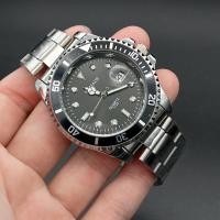 ราคา นาฬิกาผู้ชาย นาฬิกาทางการ หรูหรา ใส่ทำงาน เท่มาก นาฬิกาแบรนด์แท้ Womage สายนาฬิกา สแตนเลส หน้าปัด 42 มม กระจกซูม วันที่ (19583011108)