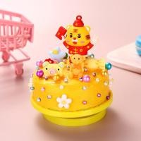 ราคา กล่องดนตรียางเนยตุ๊กตานางเงือกชุดวัสดุกล่องดนตรี DIY ทำด้วยมือของขวัญสร้างสรรค์ของเล่นเด็ก (19927605094)