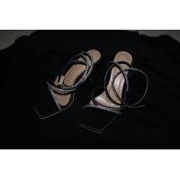 ราคา Kylie Diamond lace up heels รองเท้าส้นสูงคาดด้วยสายเพชร พร้อมสายเพชรพันข้อ (16629906210)