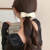 ราคา Korean Fashion Womens Large White Bow Hair Clip 2023 New Elegant hair Clamp Hair Accessories (20294490988)