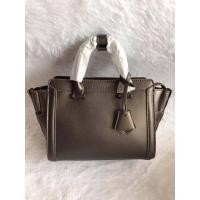 ราคา กระเป๋าสะพายข้าง charles and keith 12 นิ้ว (4695578852)