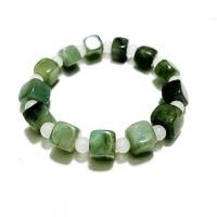 ราคา กำไลหินนำโชค สี่เหลี่ยม สร้อยข้อมือหยกก้อนลูกเต๋า handmade สีโทนเขียว (17251955578)