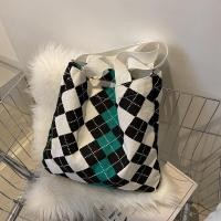 ราคา กระเป๋าผ้า FourSquare 3 สี พร้อมส่ง (12570364799)